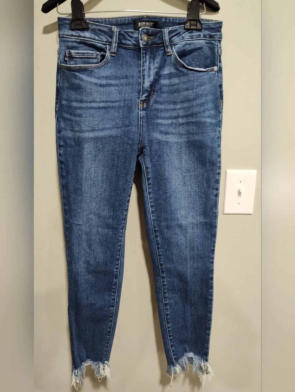 Judy Blue Jeans Women's 7/28 Skinny Fit Medium Wash Blue Jeans JB8842 - Picture 2 of 14